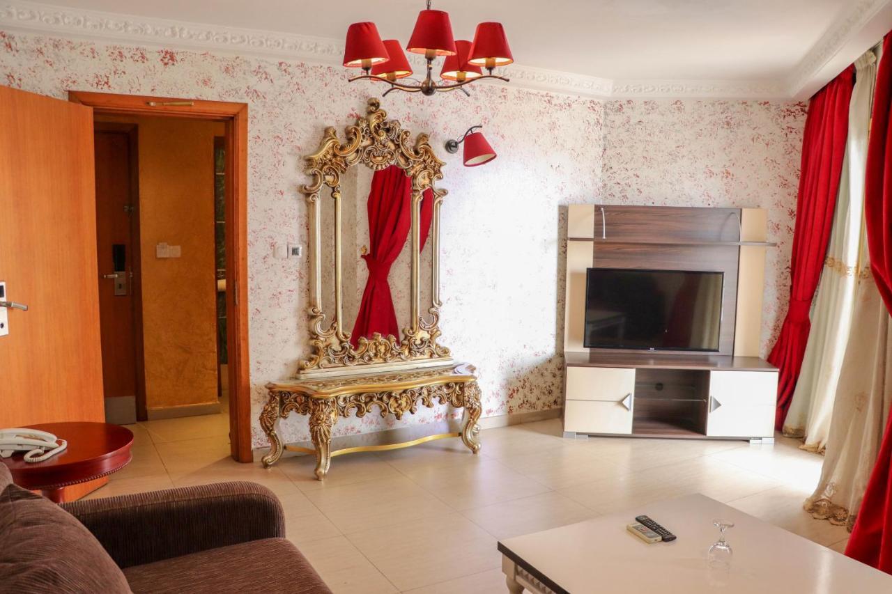 Noubou International Hotel Douala Dış mekan fotoğraf