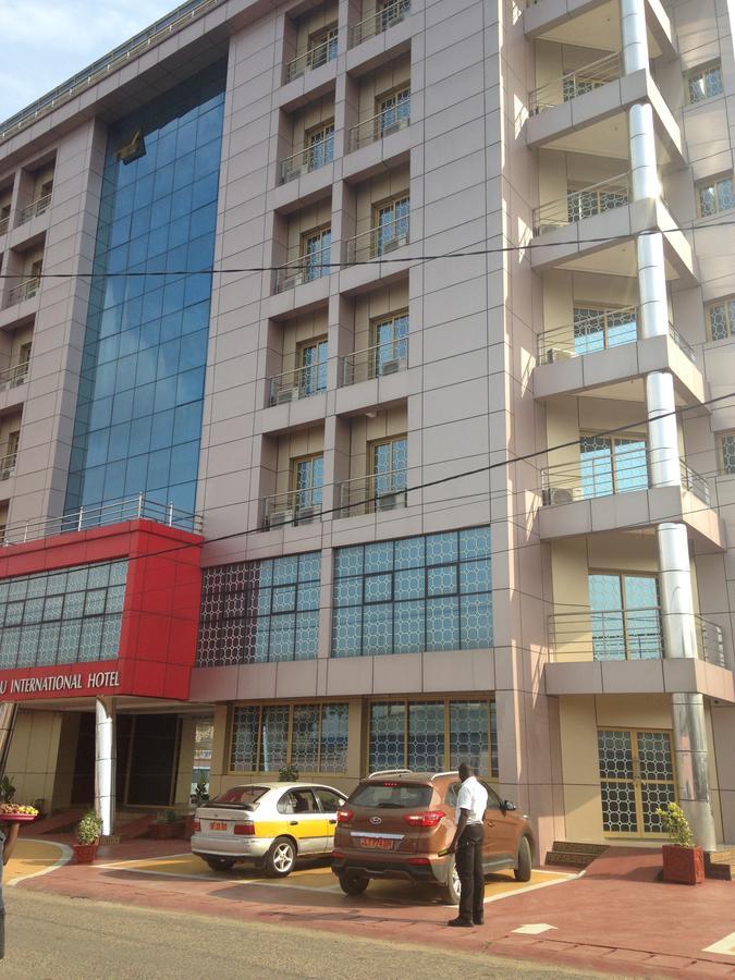 Noubou International Hotel Douala Dış mekan fotoğraf