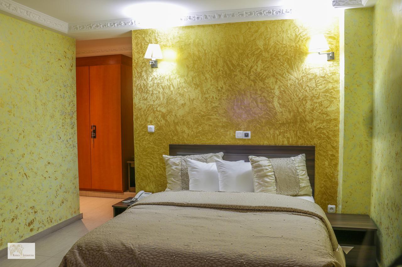 Noubou International Hotel Douala Dış mekan fotoğraf
