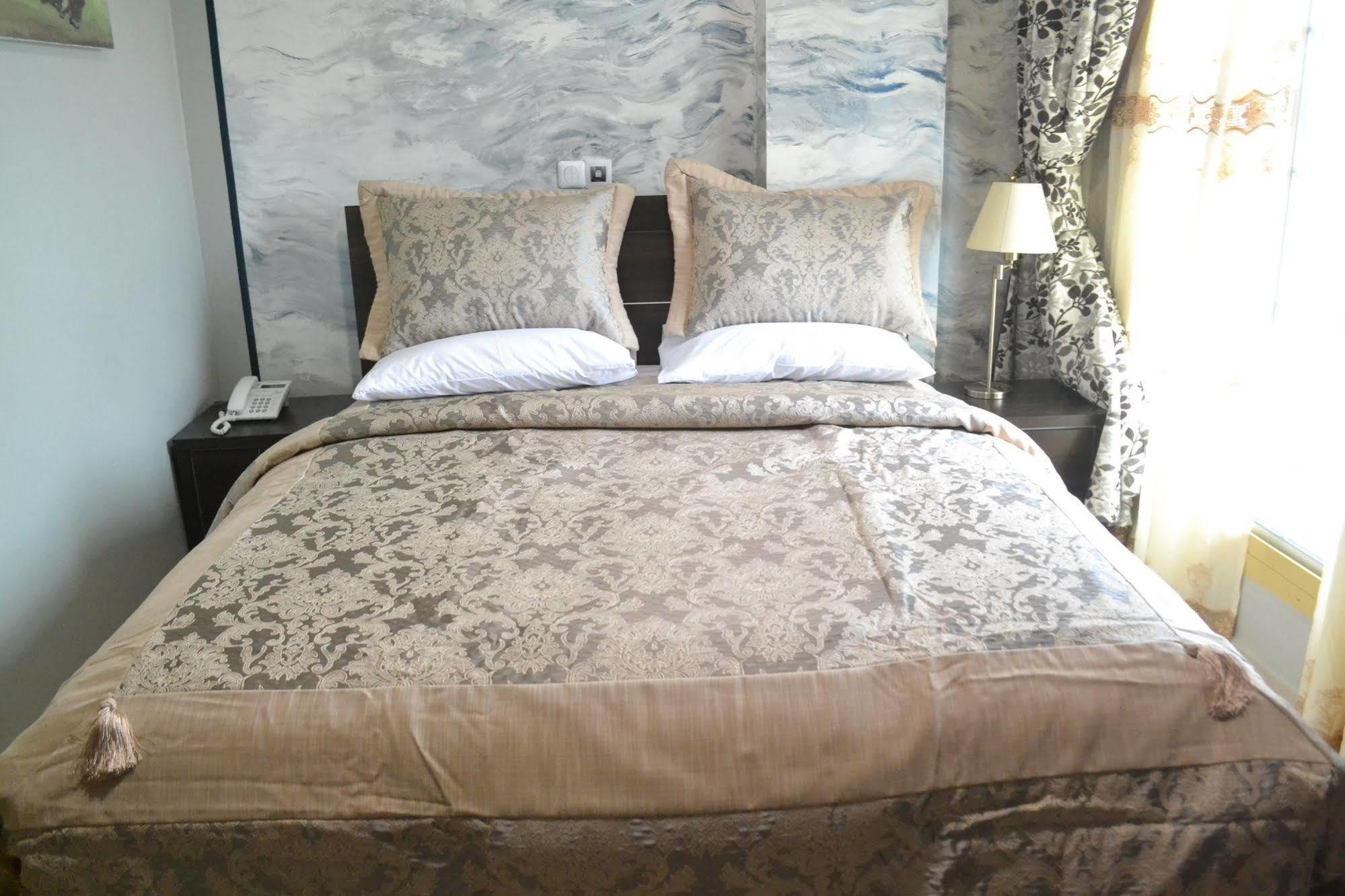 Noubou International Hotel Douala Dış mekan fotoğraf