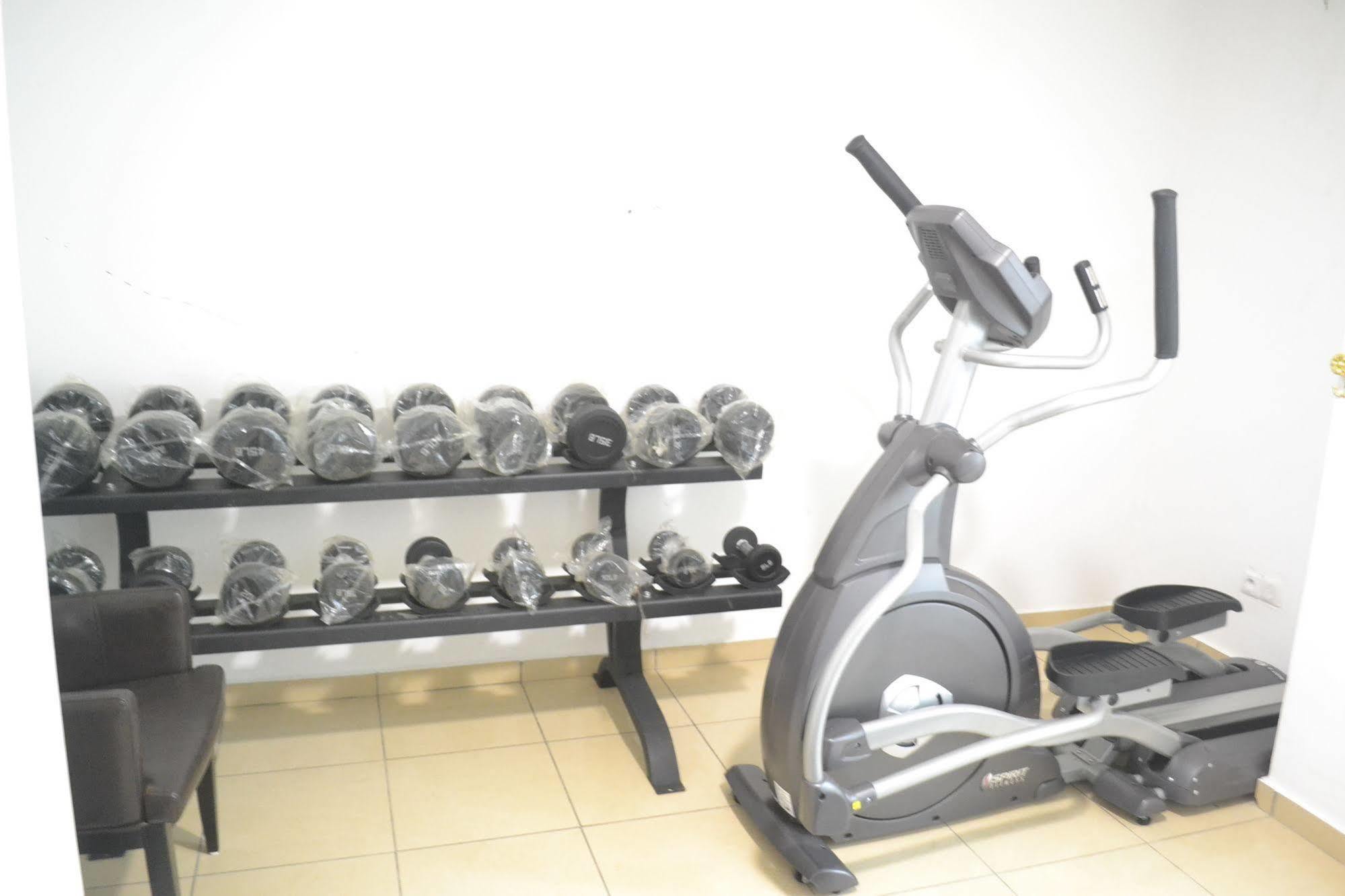 Noubou International Hotel Douala Dış mekan fotoğraf